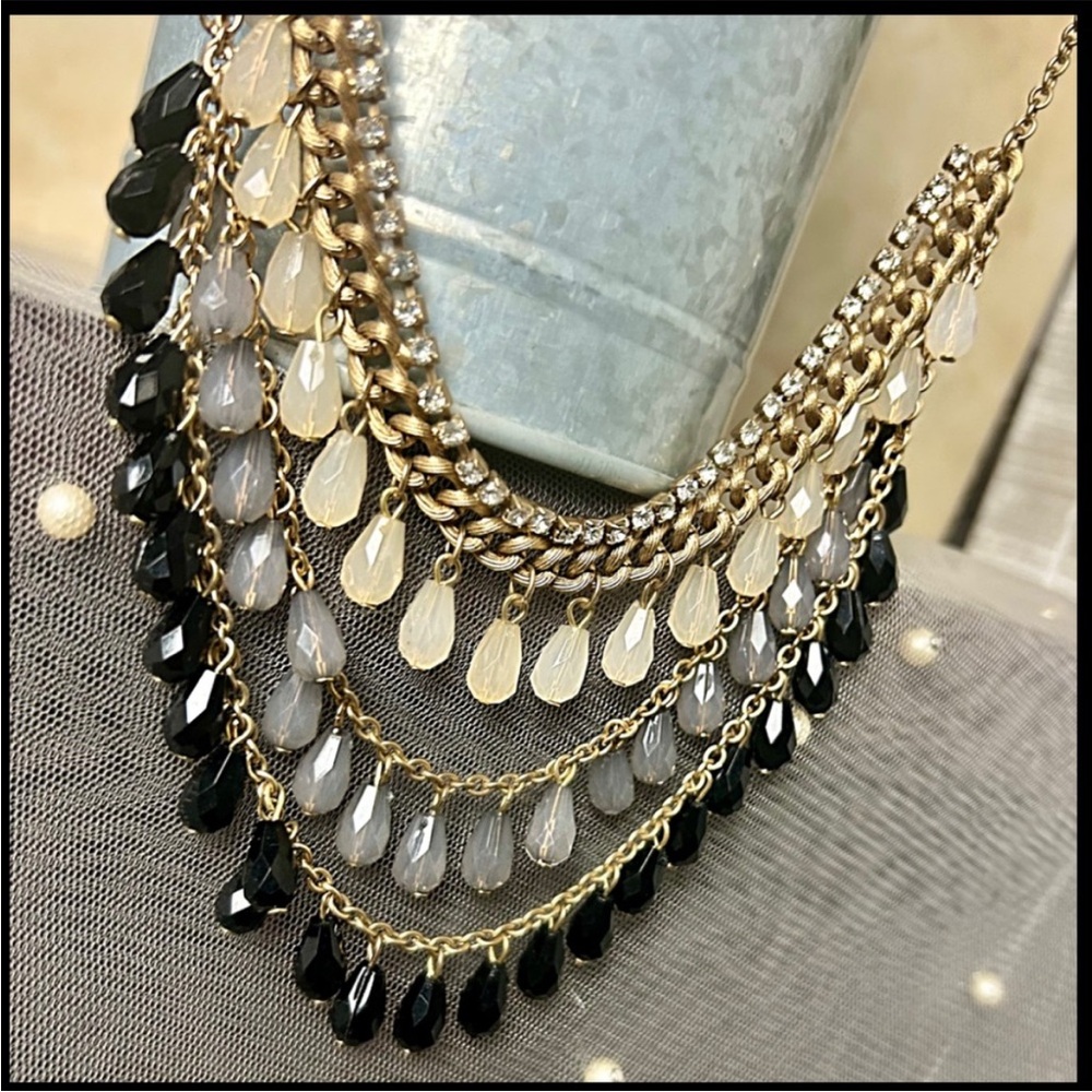 Elegant Gold and Black Layered Necklace